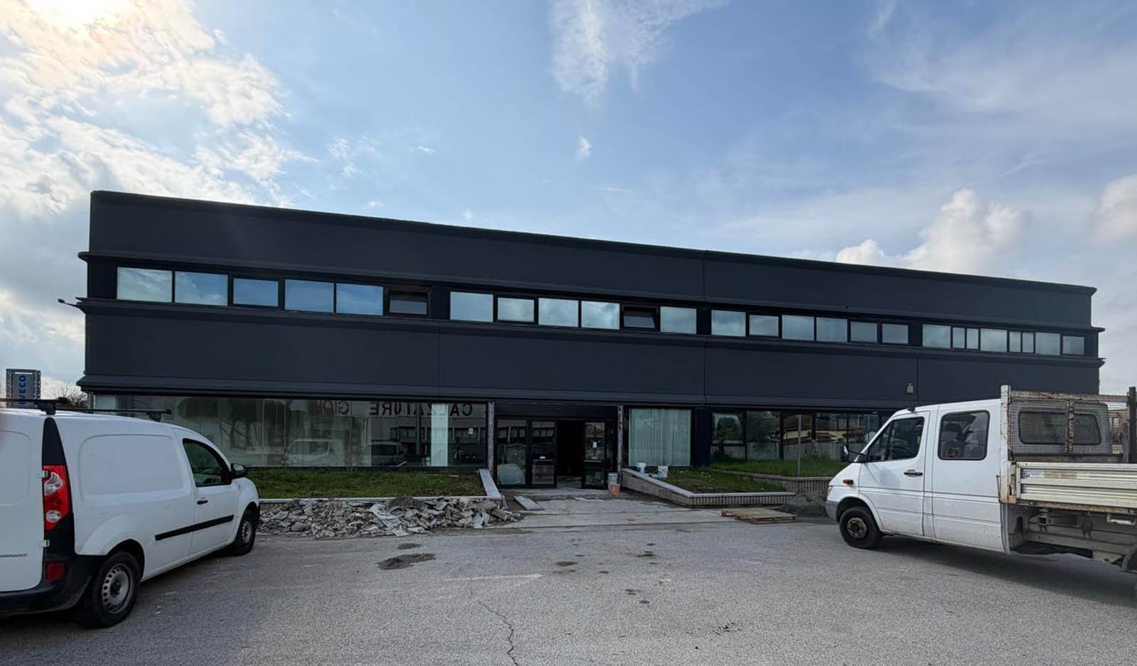 Concessionaria Mercedes Cascina